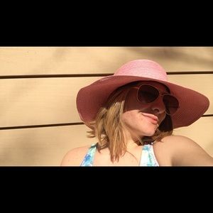 ALL OFFERS ACCEPTED ON CLOSET ITEMS🌟💋👗